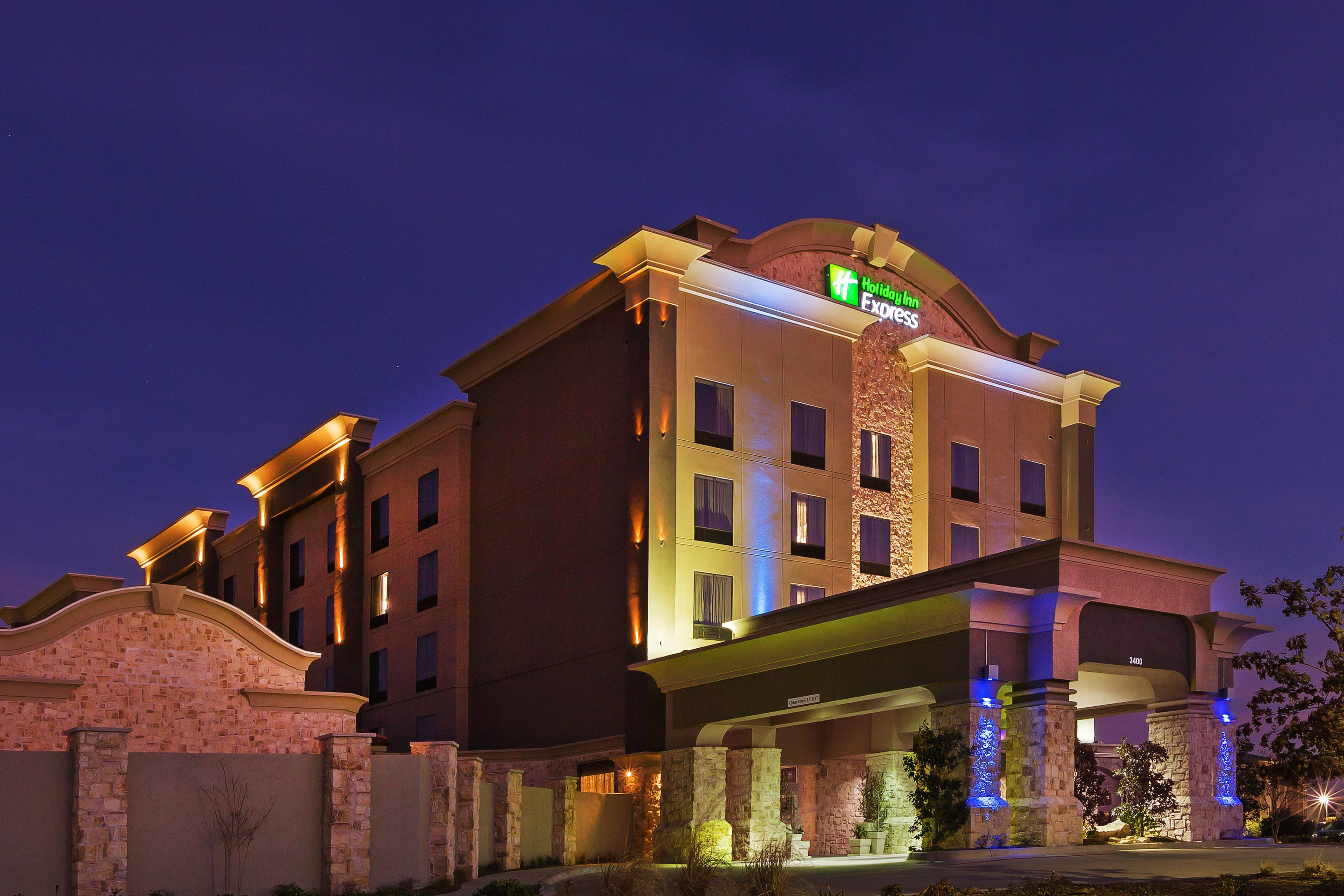 Holiday Inn Express Frisco Legacy Park Area, An Ihg Hotel Bagian luar foto